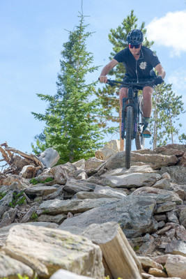 DJ_08.02_11;08-2