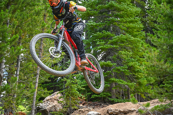 Gravity DH_08.06_11;25-5
