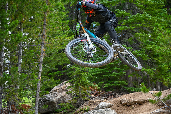 Gravity DH_08.06_11;45-2