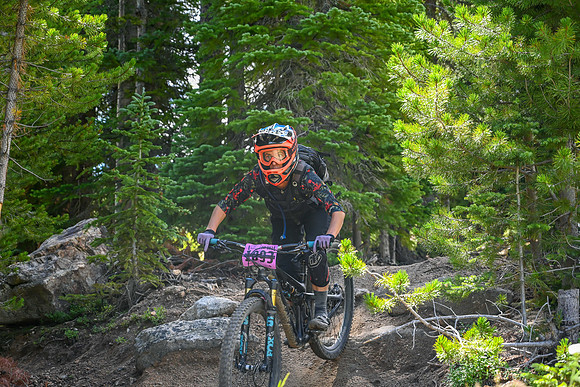 Gravity DH_08.06_11;08-6