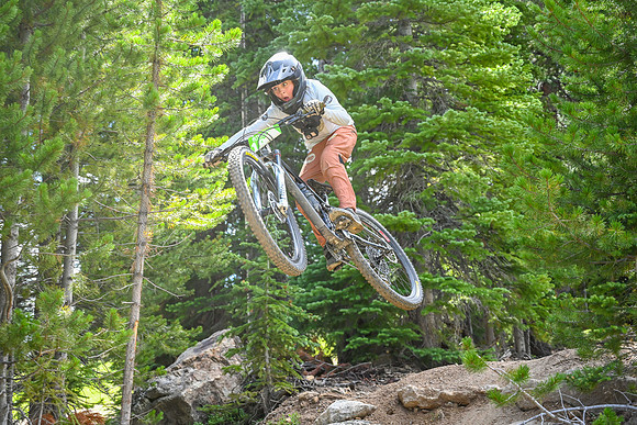 Gravity DH_08.06_11;37-2