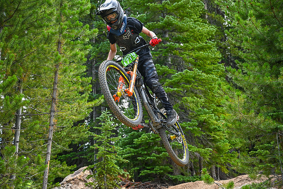 Gravity DH_08.06_11;25-2