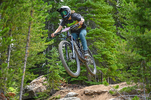 Gravity DH_08.06_11;25-7