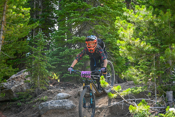 Gravity DH_08.06_11;08-5