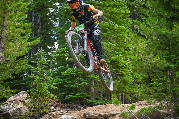 Gravity DH_08.06_11;25-4