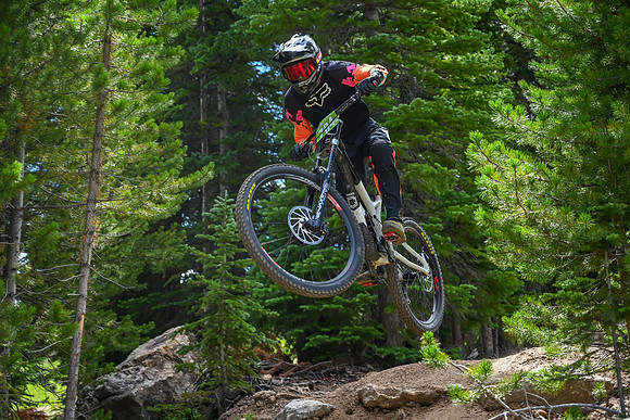 Gravity DH_08.06_11;55-5