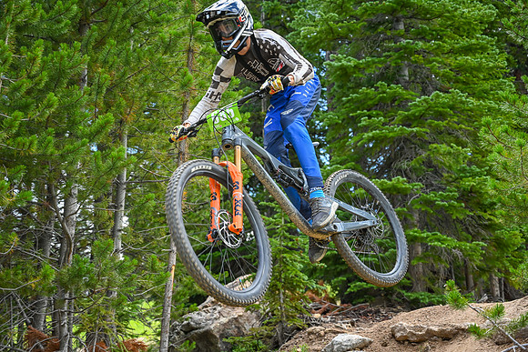 Gravity DH_08.06_11;56-3