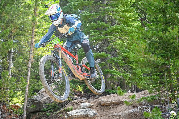 Gravity DH_08.06_11;35-3