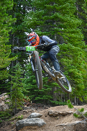 Gravity DH_08.06_11;26-3