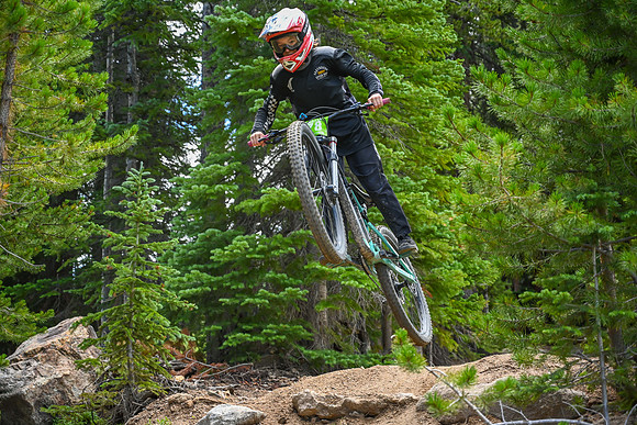 Gravity DH_08.06_11;25-9