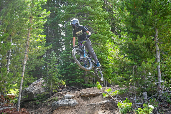 Gravity DH_08.06_11;17-2