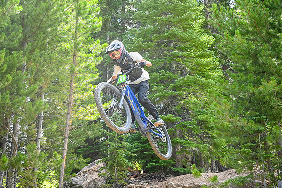 Gravity DH_08.06_11;33-4