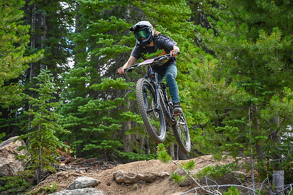Gravity DH_08.06_11;25-6