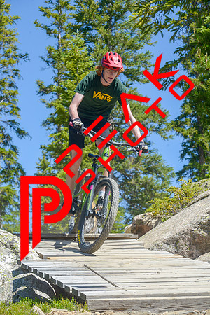 189ND600_10;46_07.10.23_9337