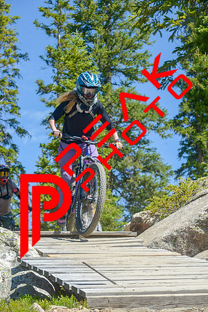 189ND600_10;37_07.10.23_9332