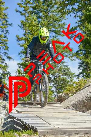 189ND600_10;06_07.10.23_9287