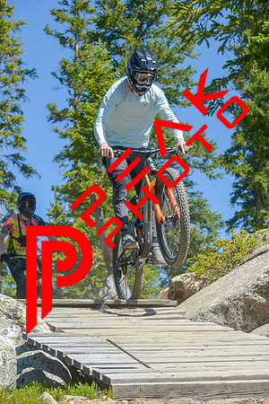 189ND600_10;48_07.10.23_9339