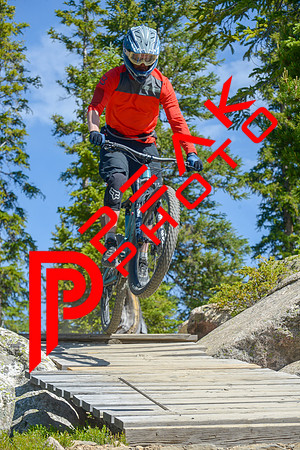 189ND600_10;28_07.10.23_9321