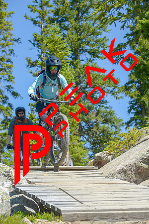 189ND600_10;58_07.10.23_9358