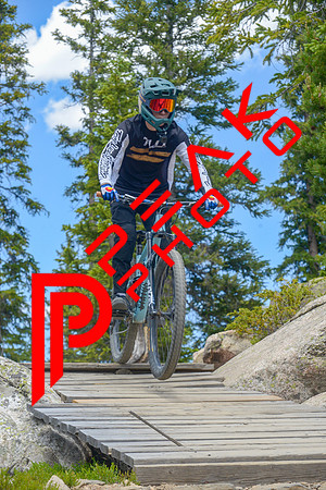 189ND600_12;42_07.10.23_9442