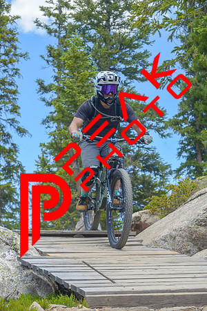 189ND600_12;15_07.10.23_9419
