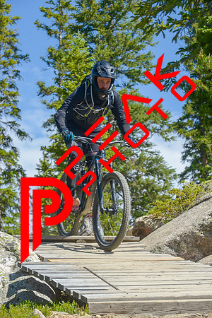 189ND600_10;15_07.10.23_9303