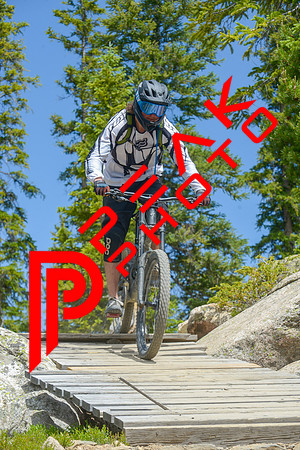 189ND600_11;40_07.10.23_9386