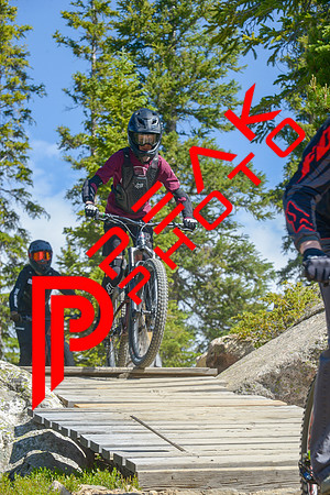 189ND600_10;12_07.10.23_9293