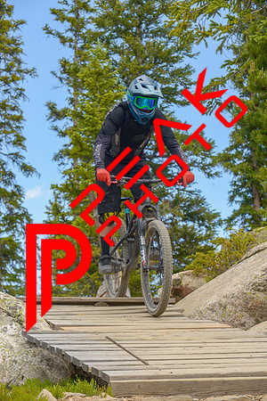 189ND600_12;34_07.10.23_9429