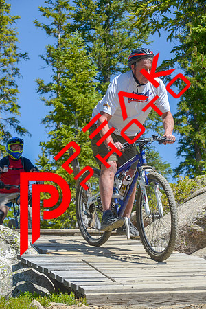189ND600_10;49_07.10.23_9346
