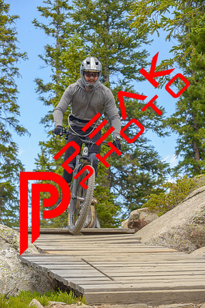189ND600_12;29_07.10.23_9426