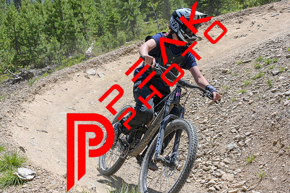 Paperboy_14;01_07.02.23_8185