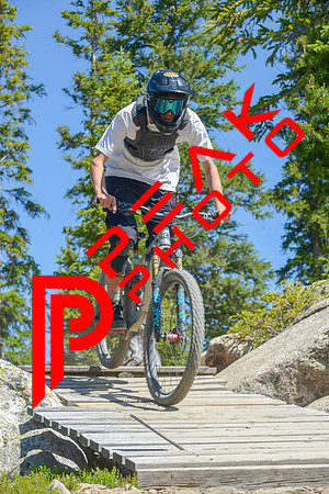 189ND600_10;48_07.10.23_9338