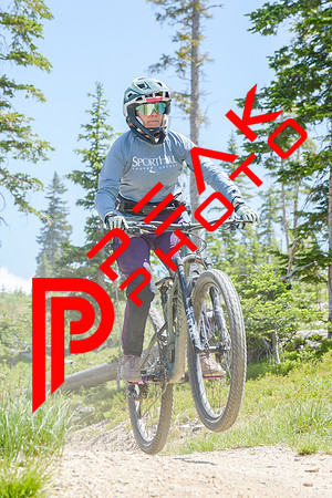 116ND600_12;00_07.09.23_9902