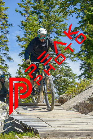 189ND600_10;13_07.10.23_9295