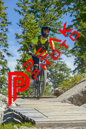 189ND600_10;14_07.10.23_9301