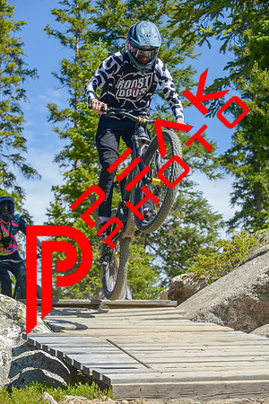 189ND600_10;14_07.10.23_9297