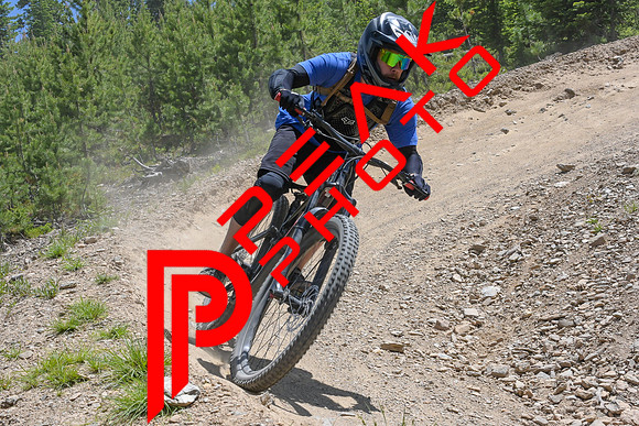 Paperboy_14;01_07.02.23_8186