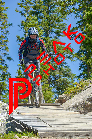189ND600_10;57_07.10.23_9357