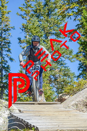 GW_10;21_09.16.23_4733