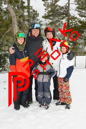 WP_12.21.23_8947