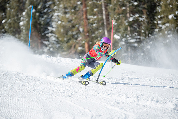 Age Class Alpine Slalom Run 1-7052