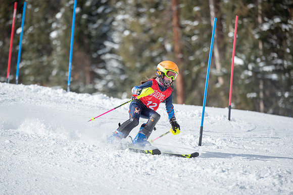 Age Class Alpine Slalom Run 1-7076