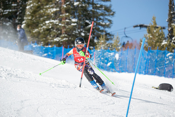 Age Class Alpine Slalom Run 1-7090